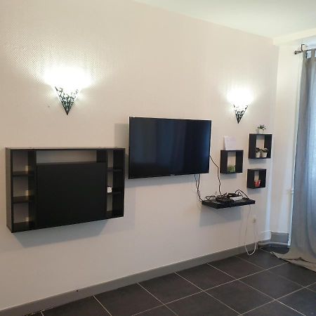 Appartement T2 Courte Duree Coup De Coeur Toute A 5 Minutes Saint-Etienne  Buitenkant foto